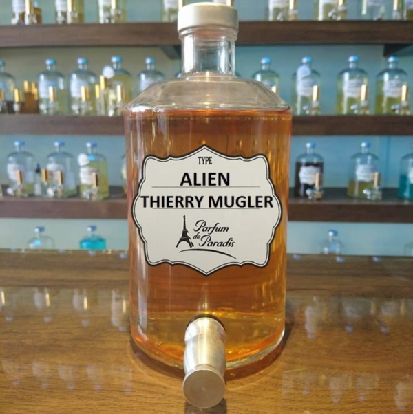 THIERRY MUGLER ALIEN-768x770